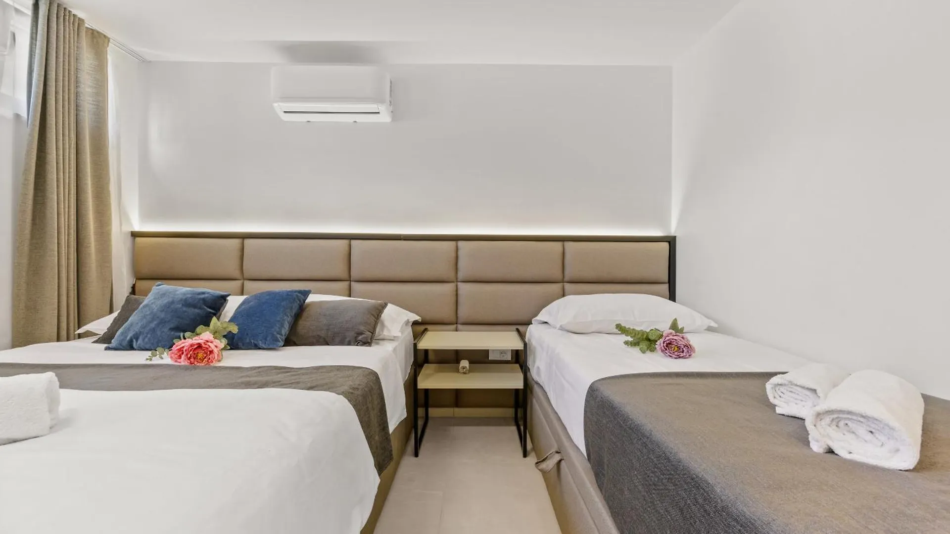 Luxury Seaside Apartments ザダル 0*,  クロアチア